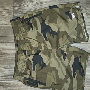 RVCA camo hybrid shorts Boys size XL